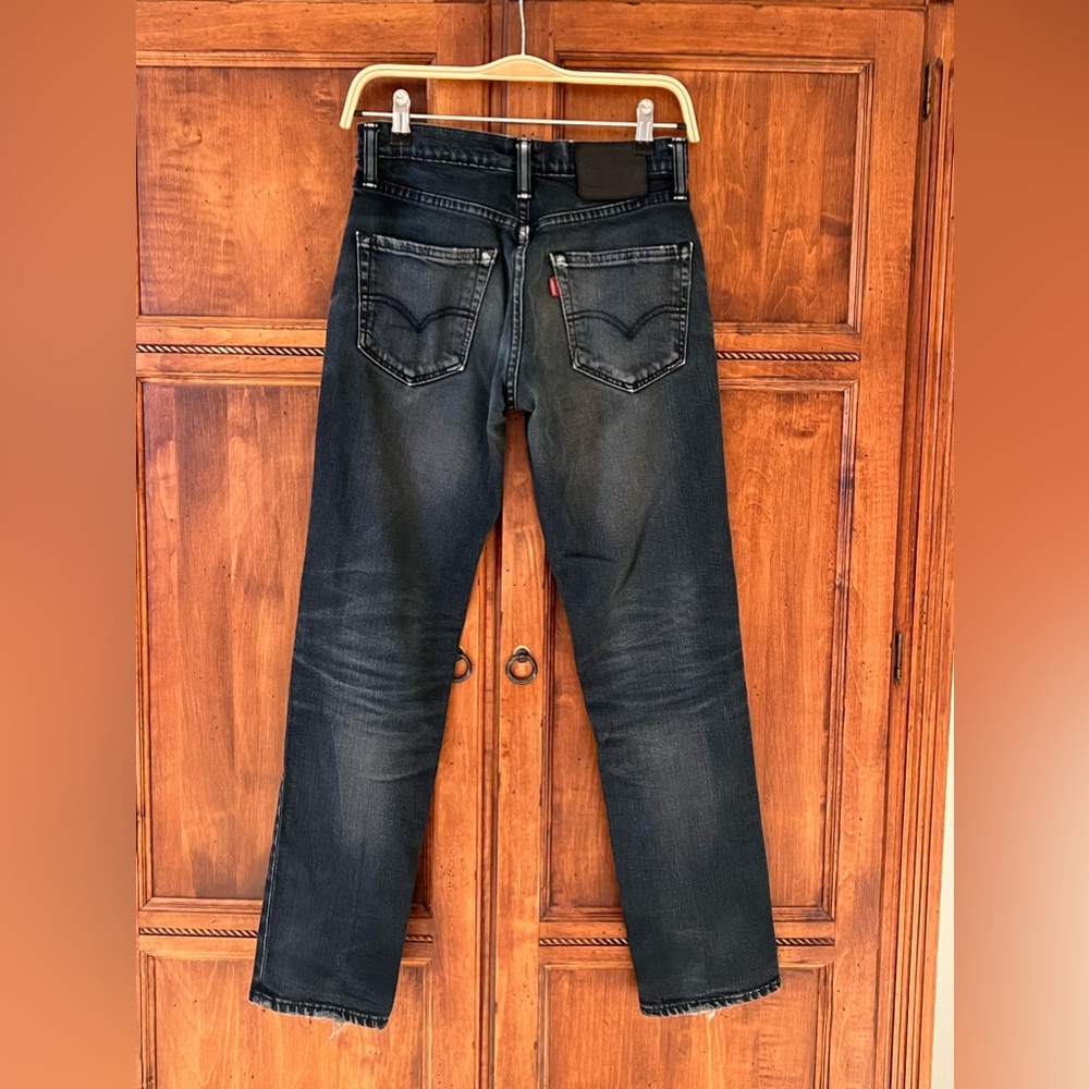 Levi’s Men’s Dark Denim Jeans | 27 X 30 | Zipper Fly | Great Condition